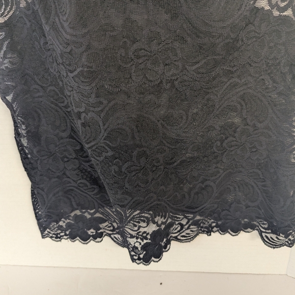 Black Tank Top Textured Lace Sleeveless Sheer Lace Fabric - Picture 4 of 4